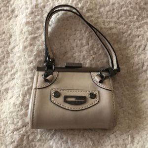 🌟GUESS Mini purse 👜